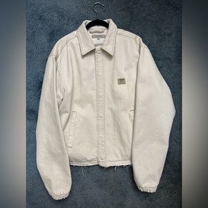 bought for myself bit not been worn yet . ready to sell :)